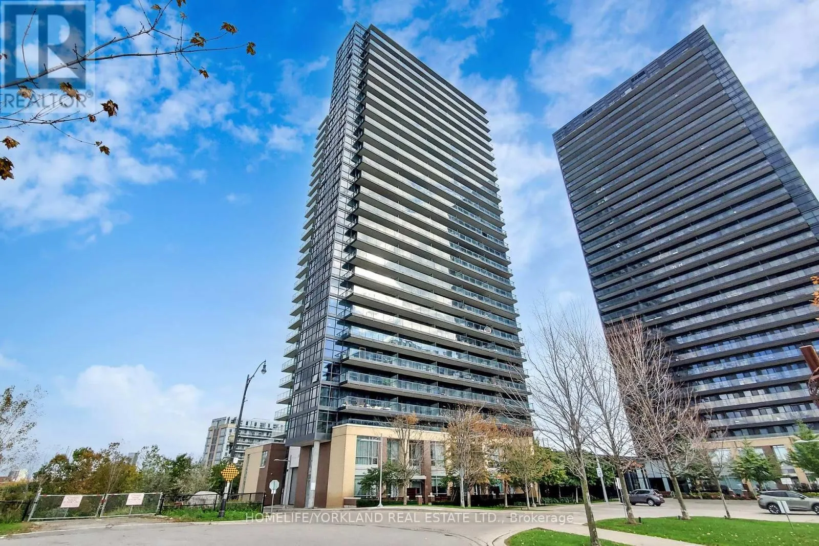 2912 - 33 SINGER COURT