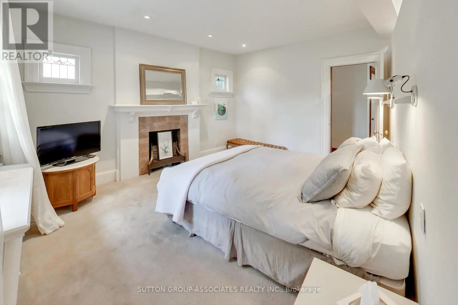 14 BRACONDALE HILL ROAD