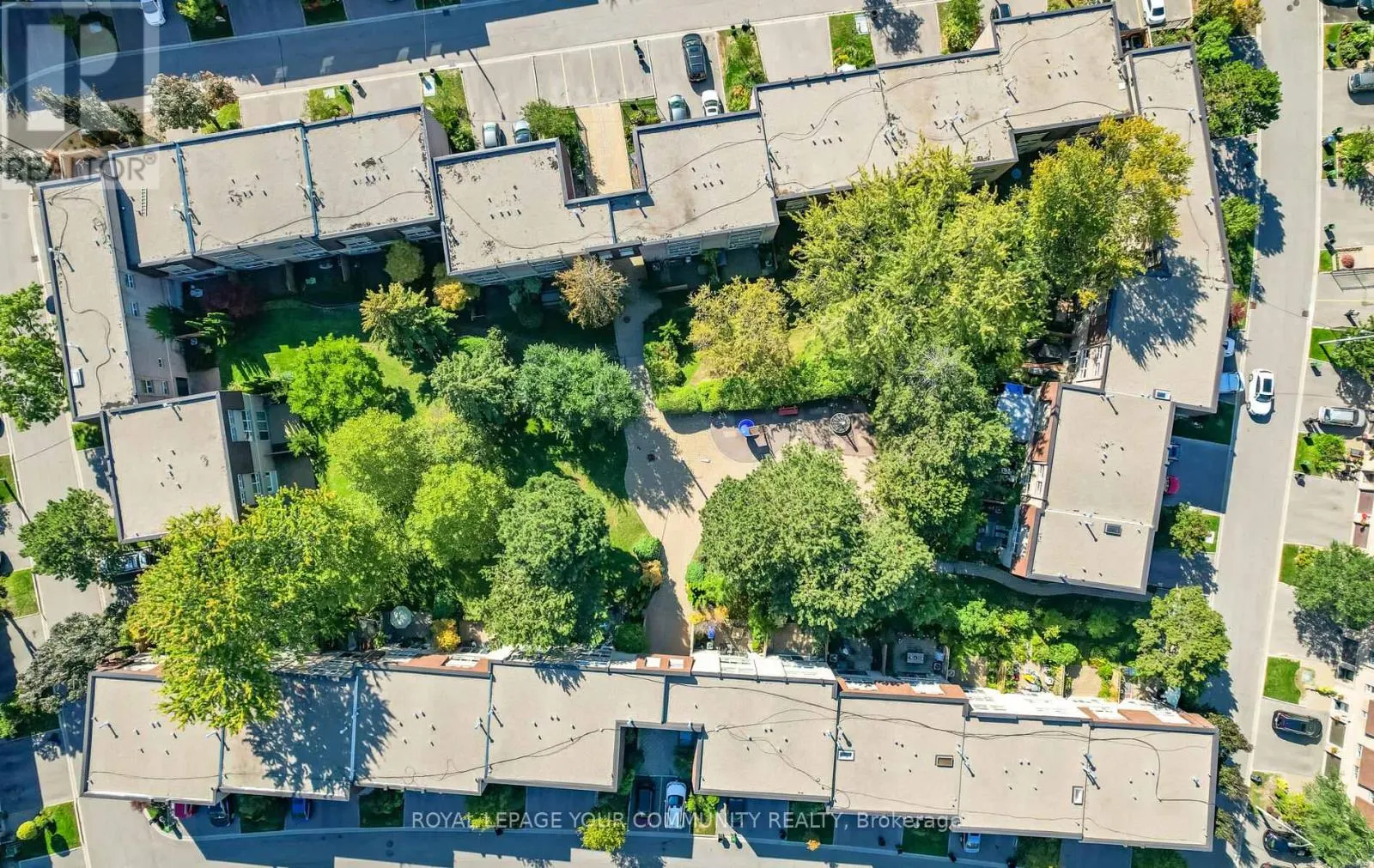 10 VILLAGE GREEN WAY