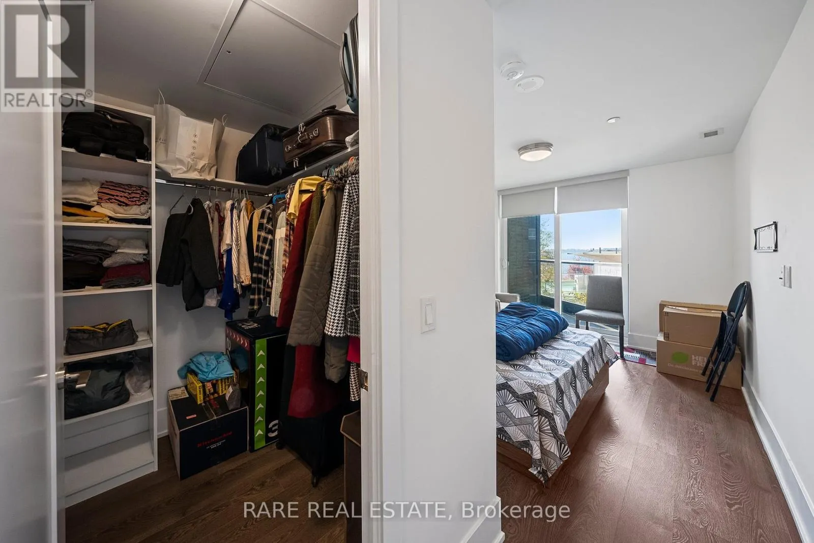 312 - 1 EDGEWATER DRIVE