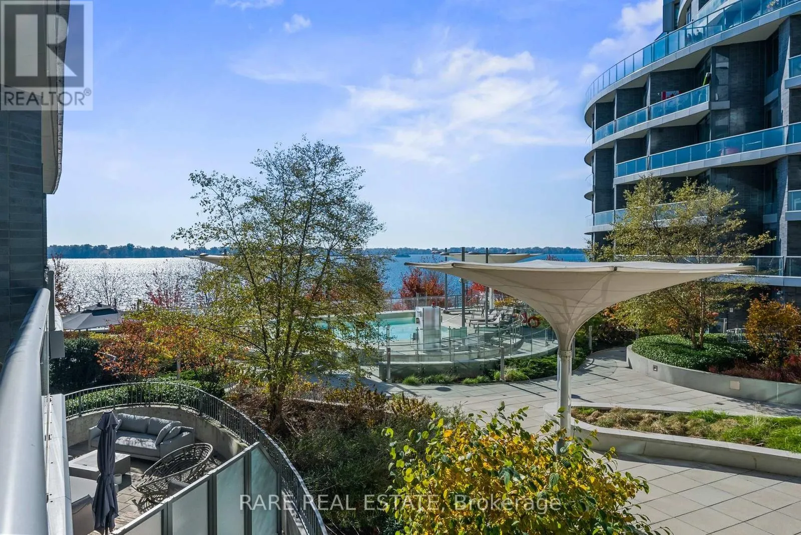 312 - 1 EDGEWATER DRIVE