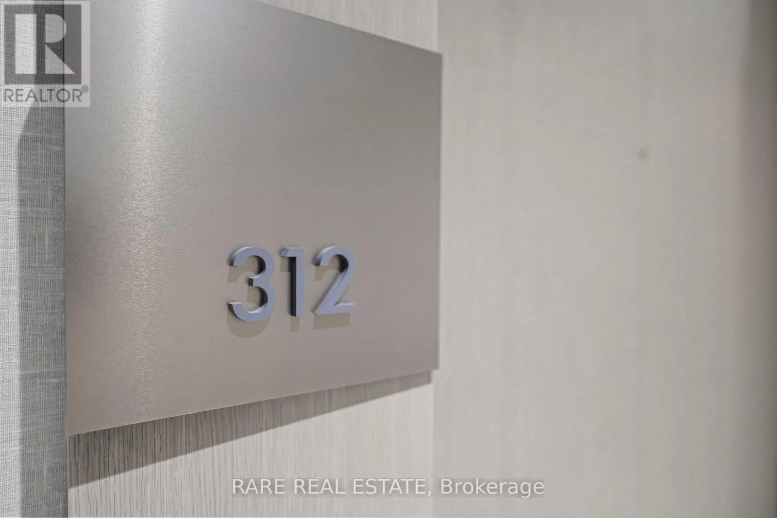 312 - 1 EDGEWATER DRIVE