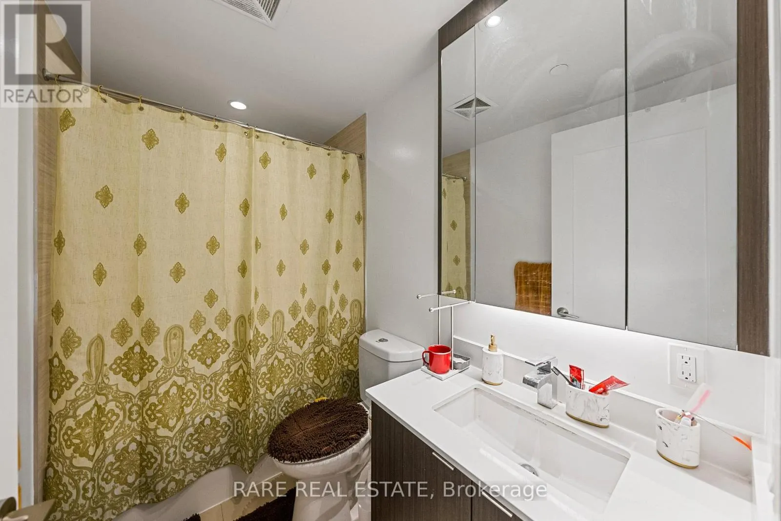 312 - 1 EDGEWATER DRIVE