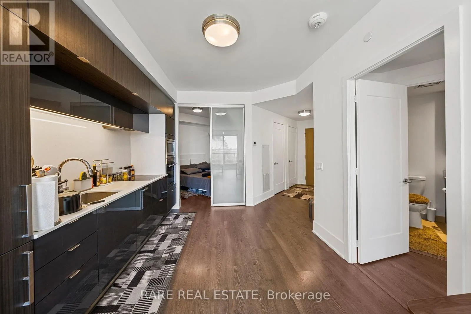 312 - 1 EDGEWATER DRIVE