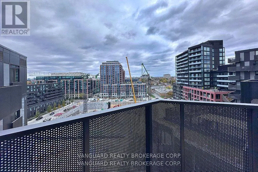 1005 - 30 TRETTI WAY