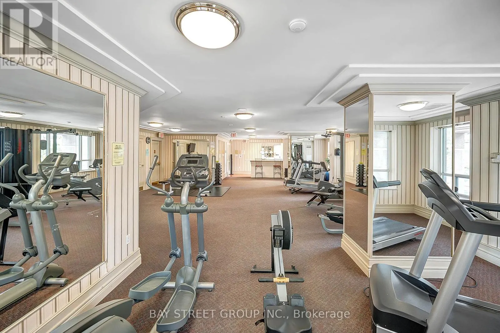 1503 - 889 BAY STREET
