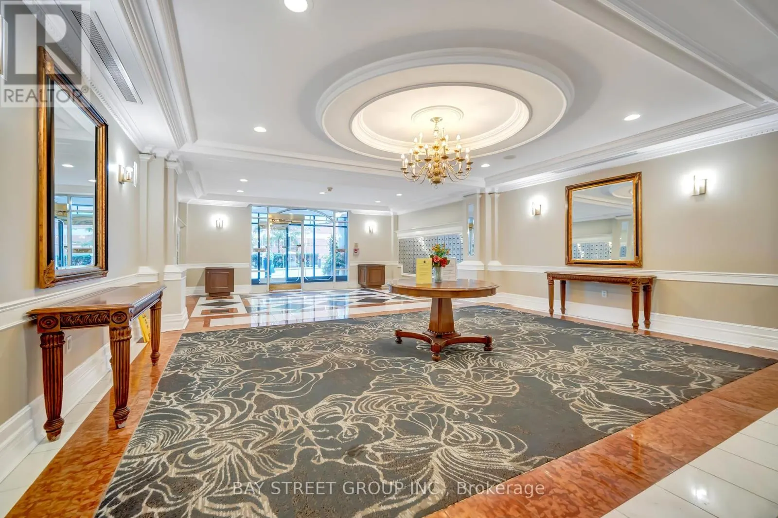1503 - 889 BAY STREET