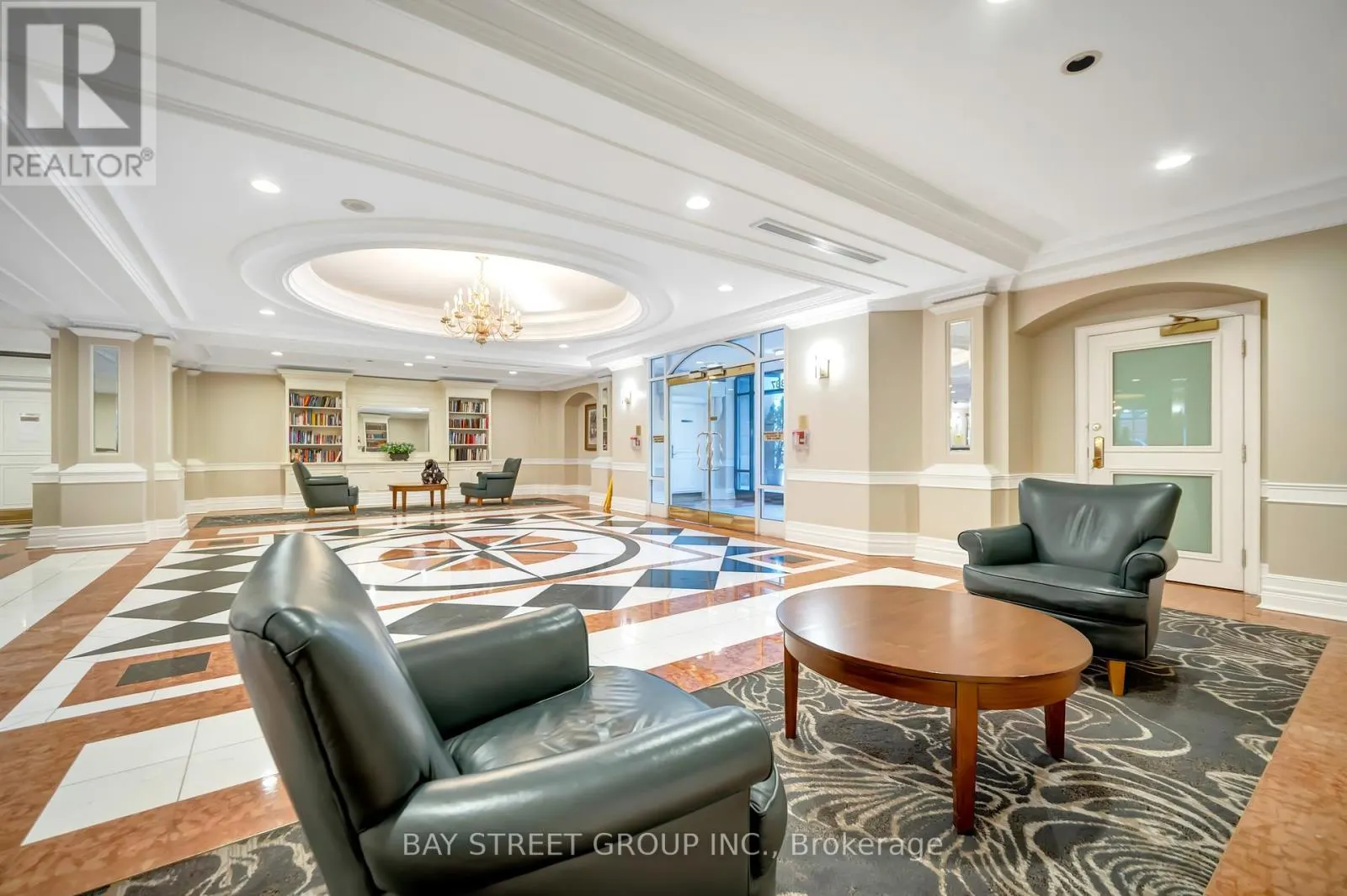 1503 - 889 BAY STREET