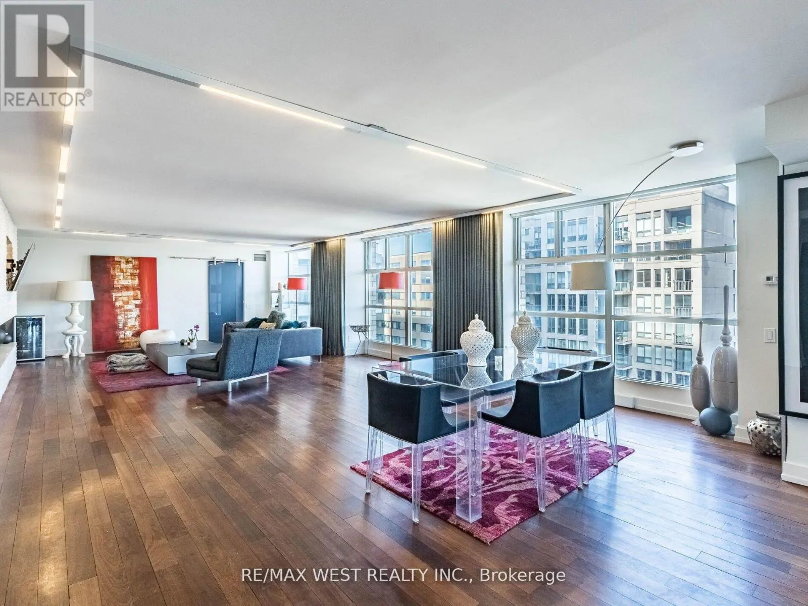 PH2 - 409 BLOOR STREET E