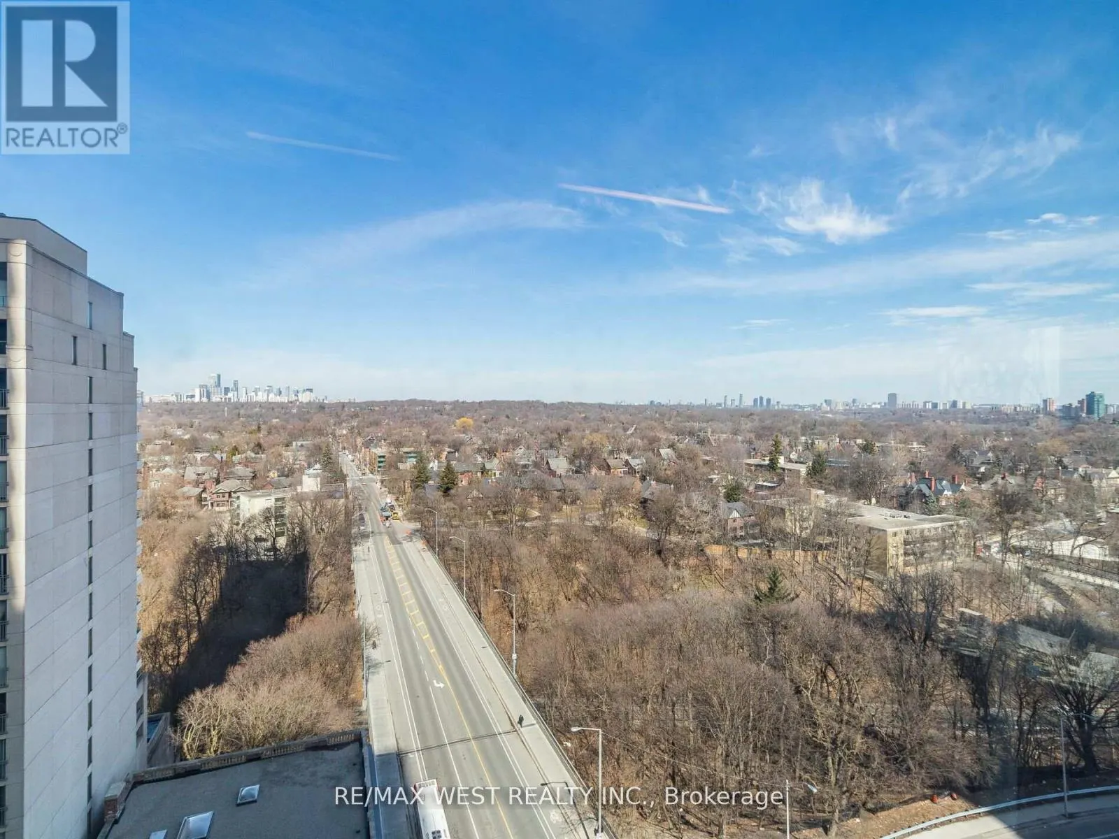 PH2 - 409 BLOOR STREET E