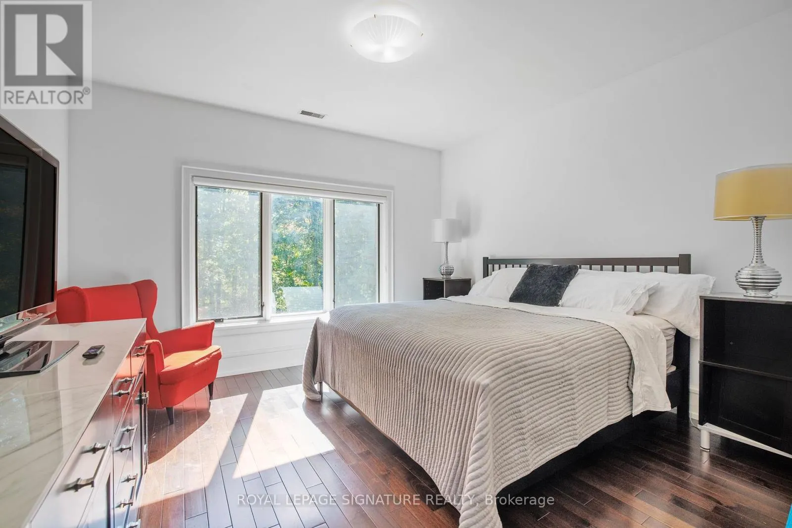 44 CROSSBURN DRIVE