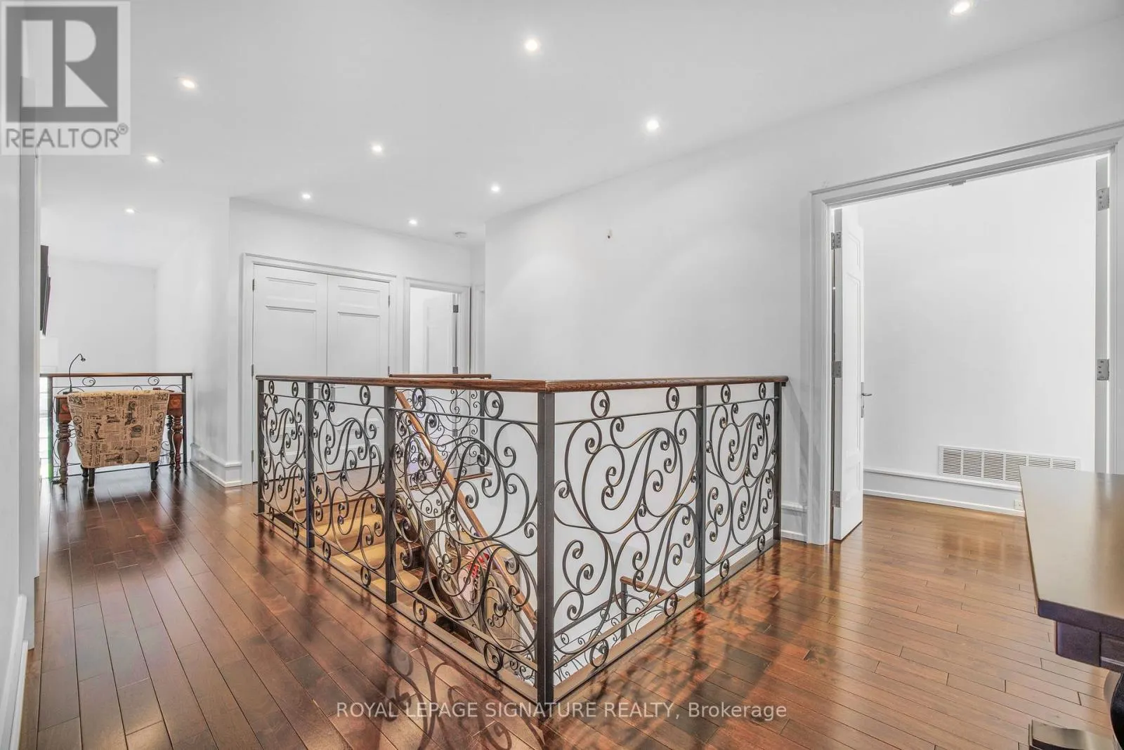44 CROSSBURN DRIVE