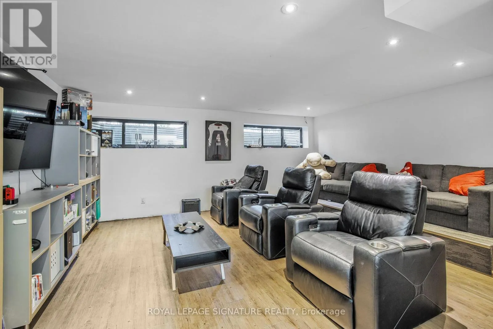 44 CROSSBURN DRIVE
