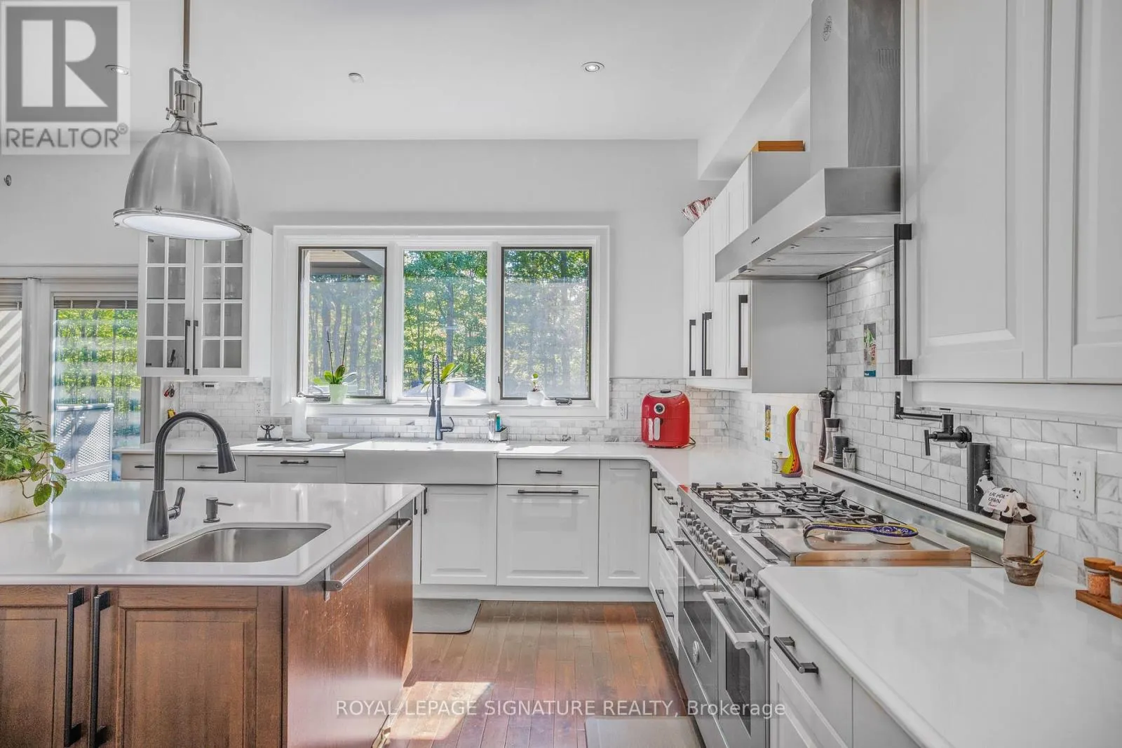 44 CROSSBURN DRIVE