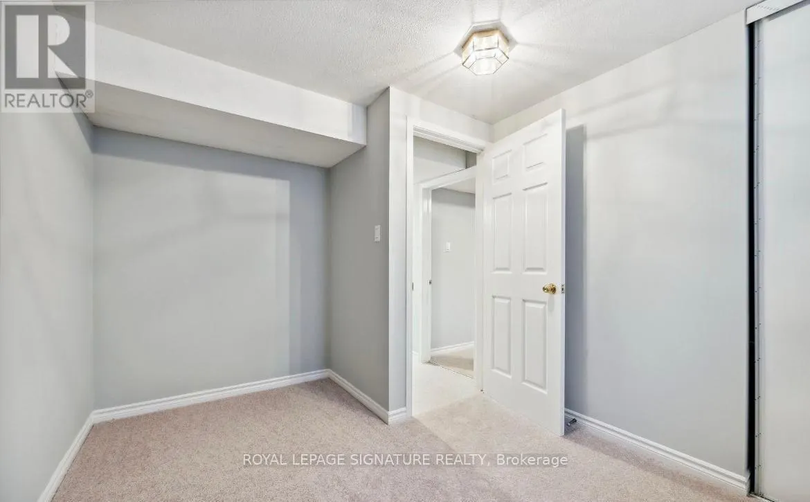 72 RISEBROUGH AVENUE