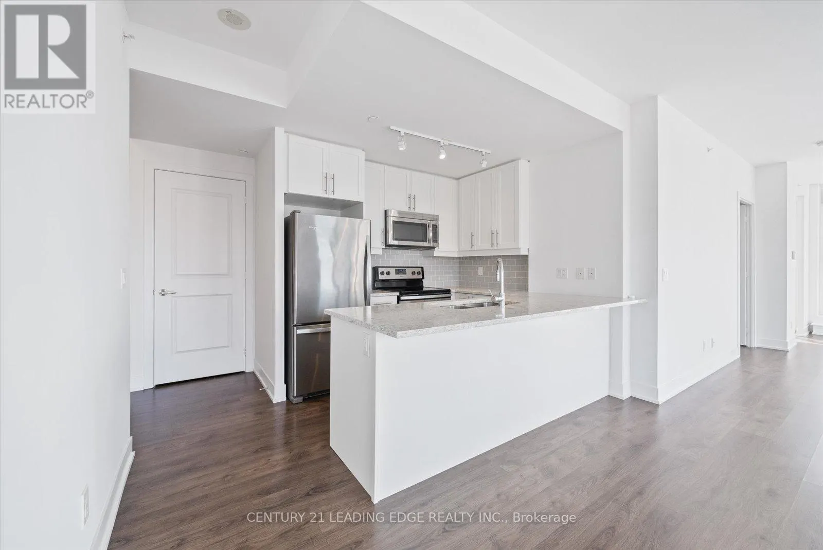 1004 - 68 MERTON STREET