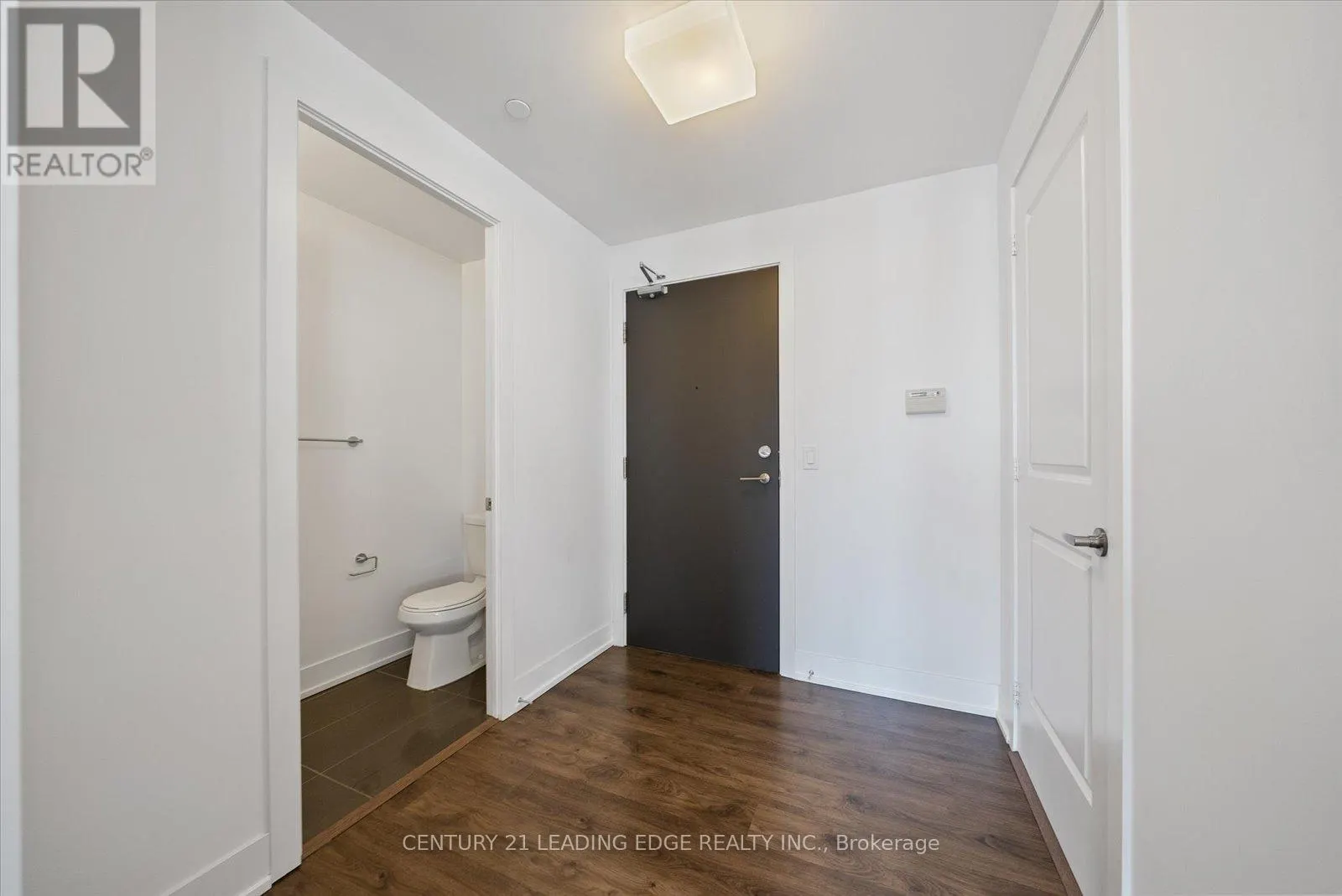 1004 - 68 MERTON STREET