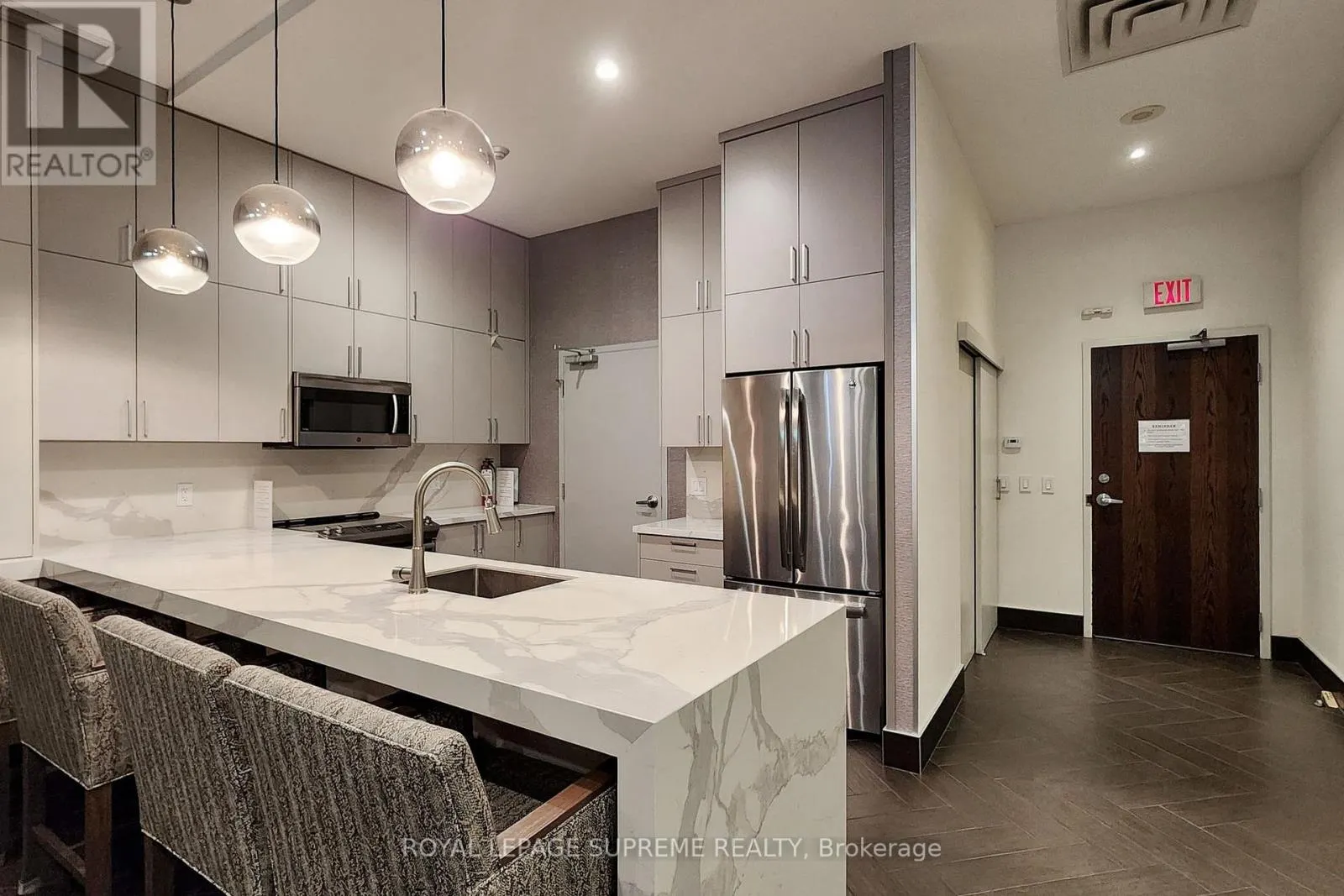 615 - 18 KENASTON GARDENS