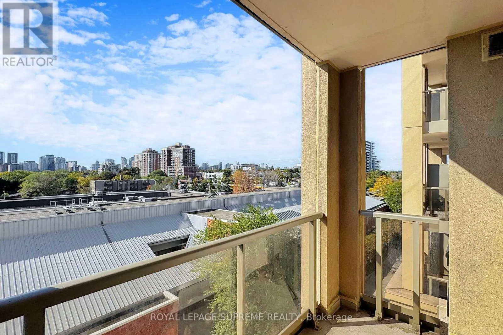 615 - 18 KENASTON GARDENS