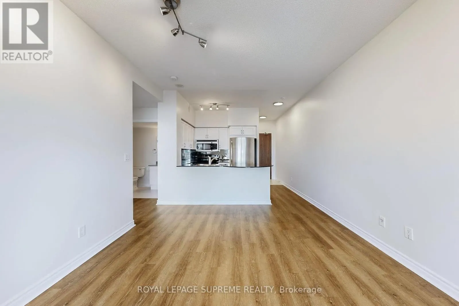 615 - 18 KENASTON GARDENS