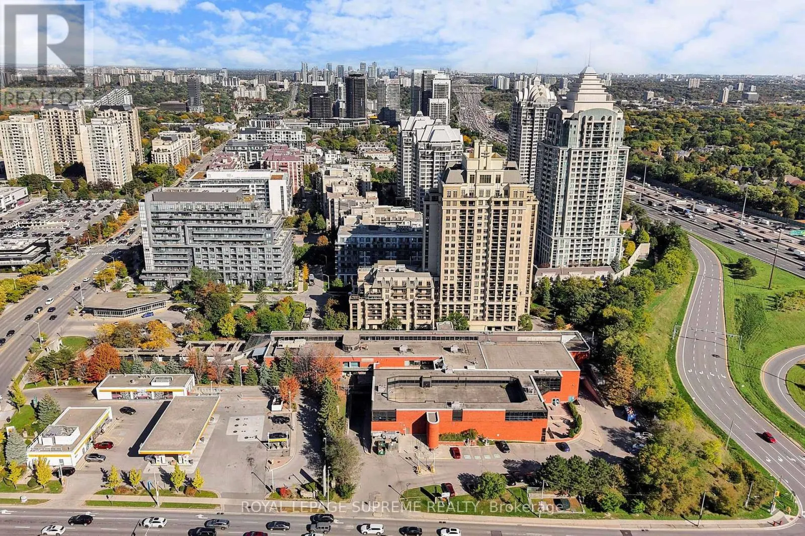 615 - 18 KENASTON GARDENS