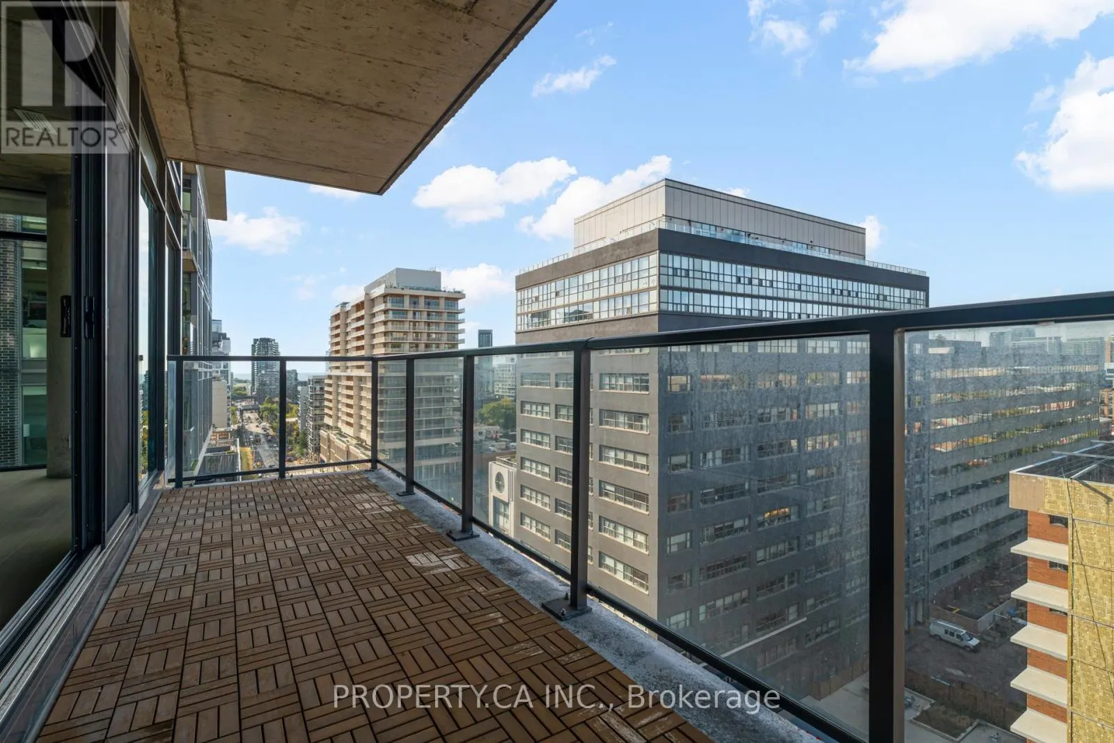 1202 - 111 BATHURST STREET