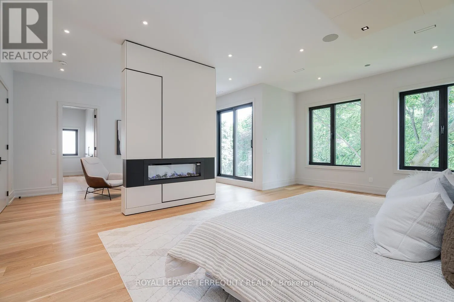 207 NEWTON DRIVE