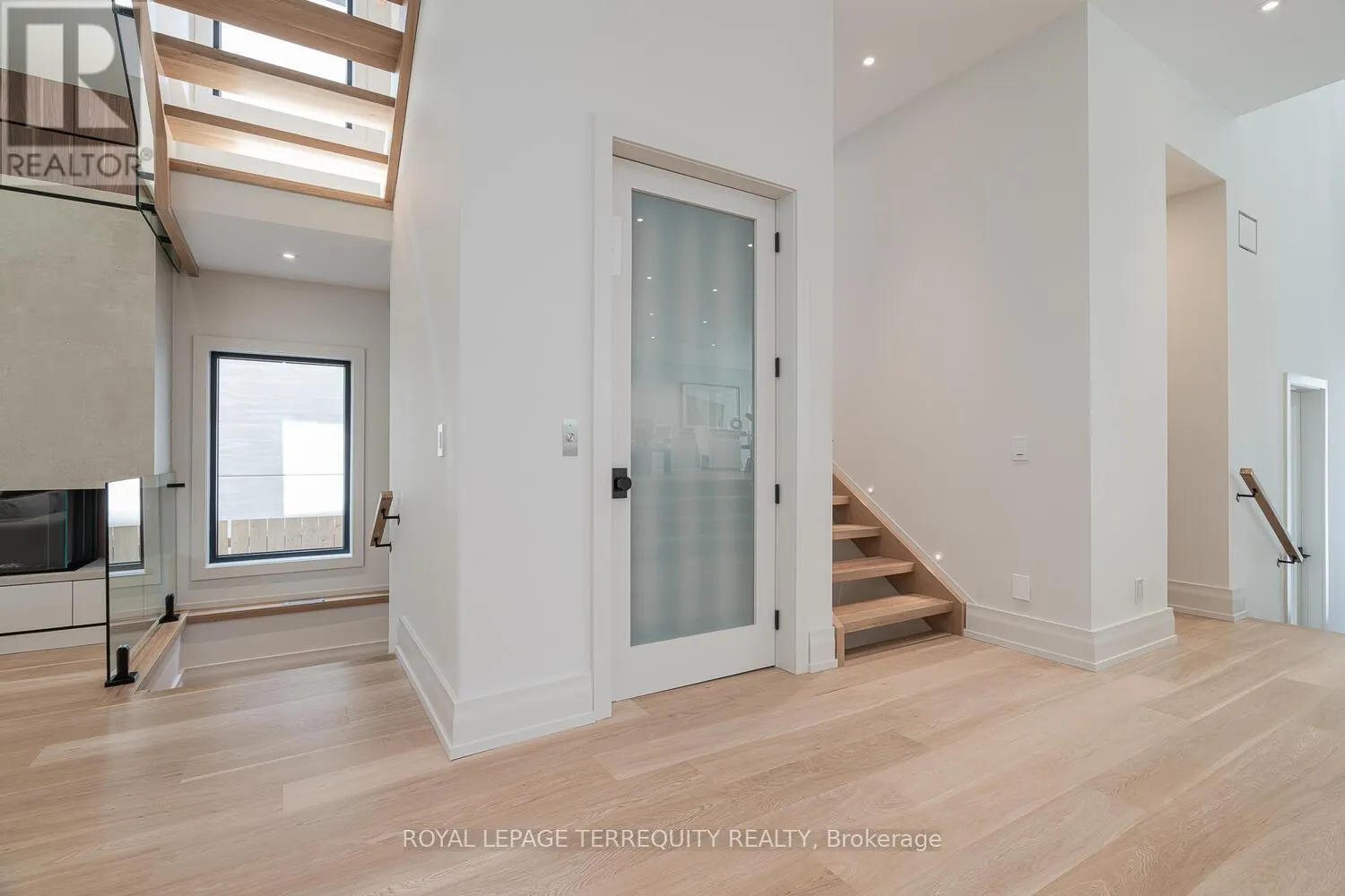 207 NEWTON DRIVE