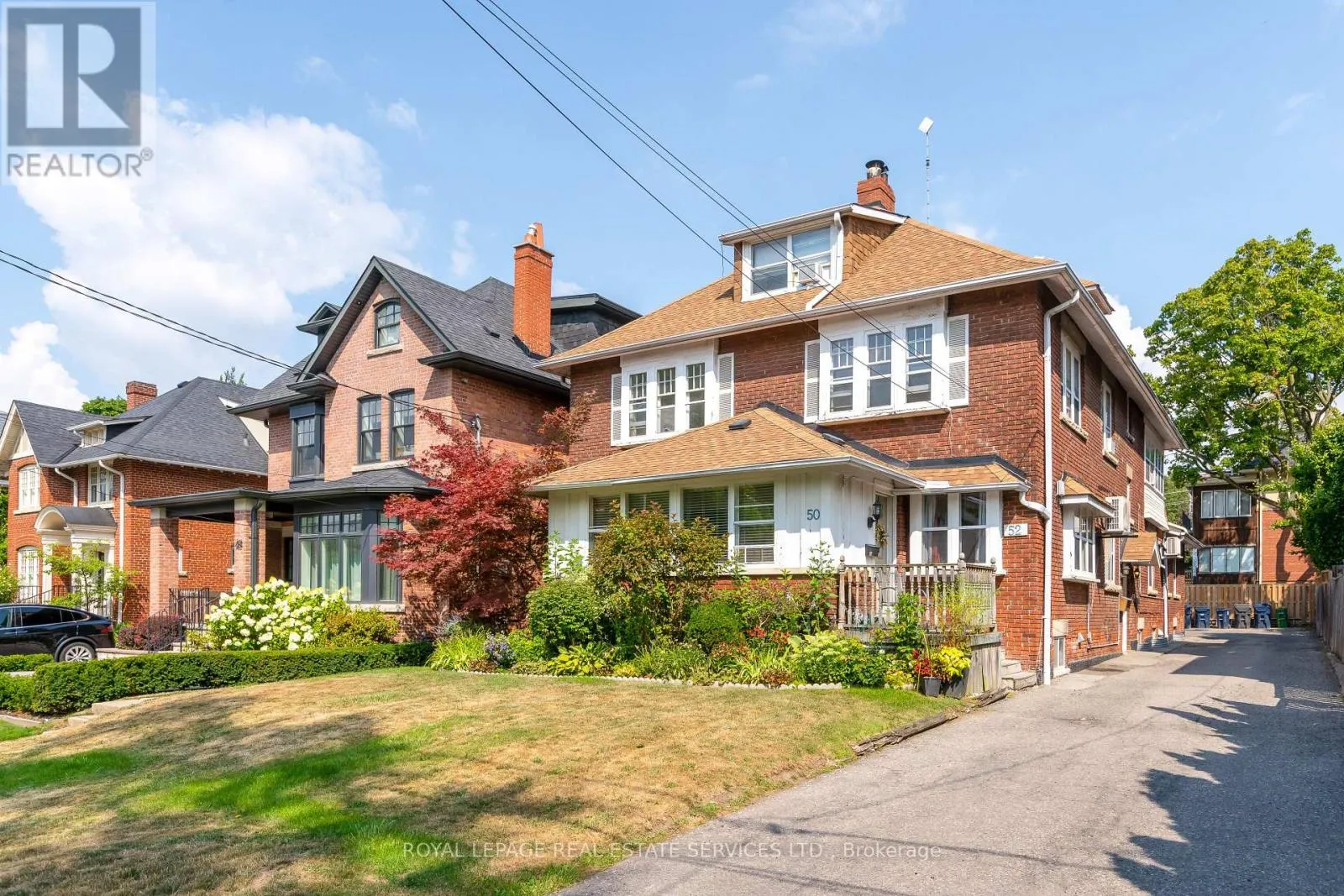 3 - 50 GLENROSE AVENUE