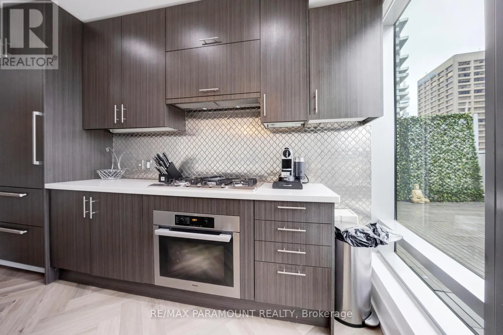 1101 - 39 QUEENS QUAY E