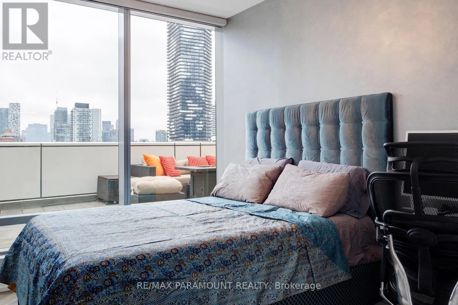 1101 - 39 QUEENS QUAY E