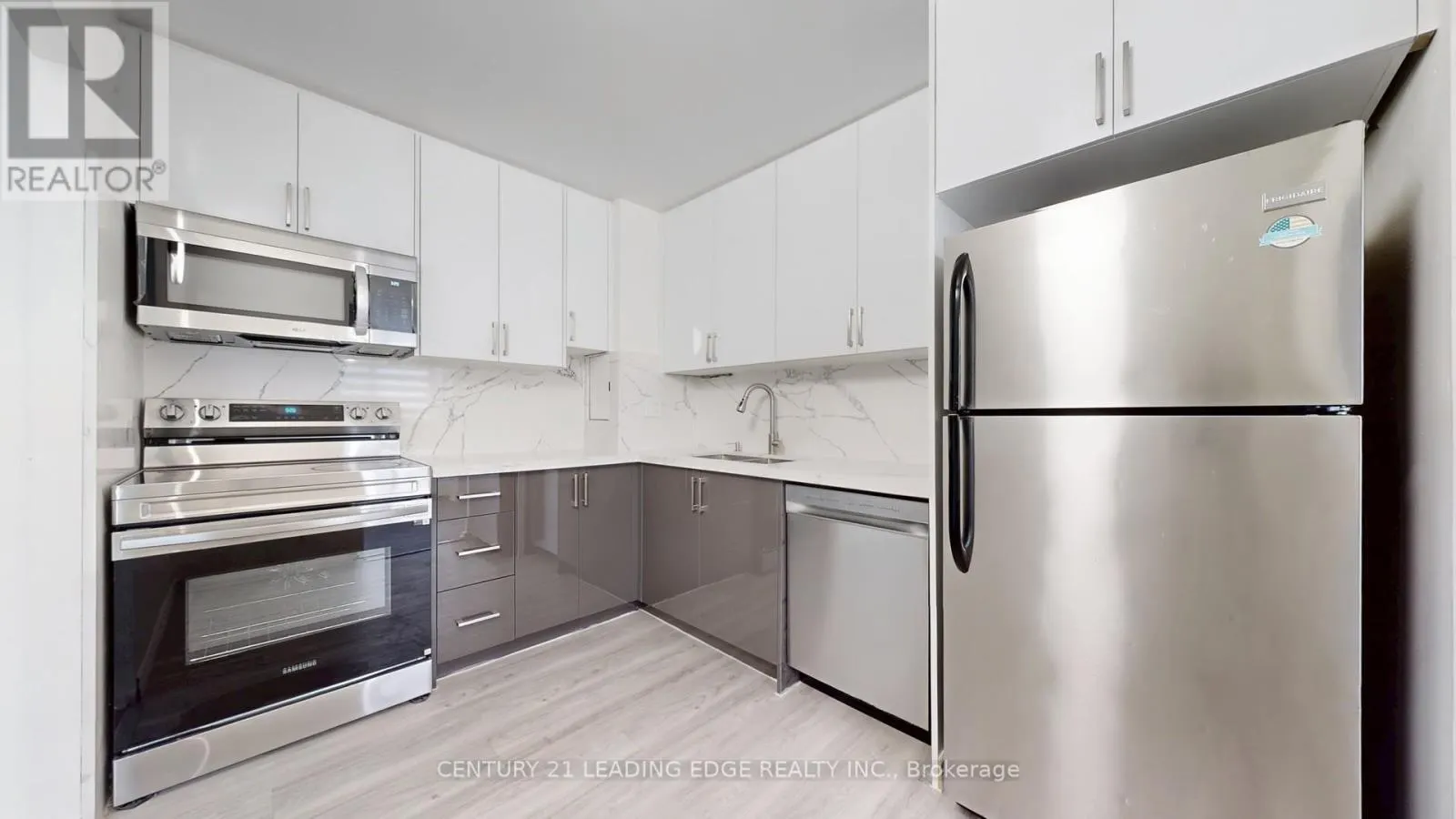 1202 - 10 SUNNY GLENWAY