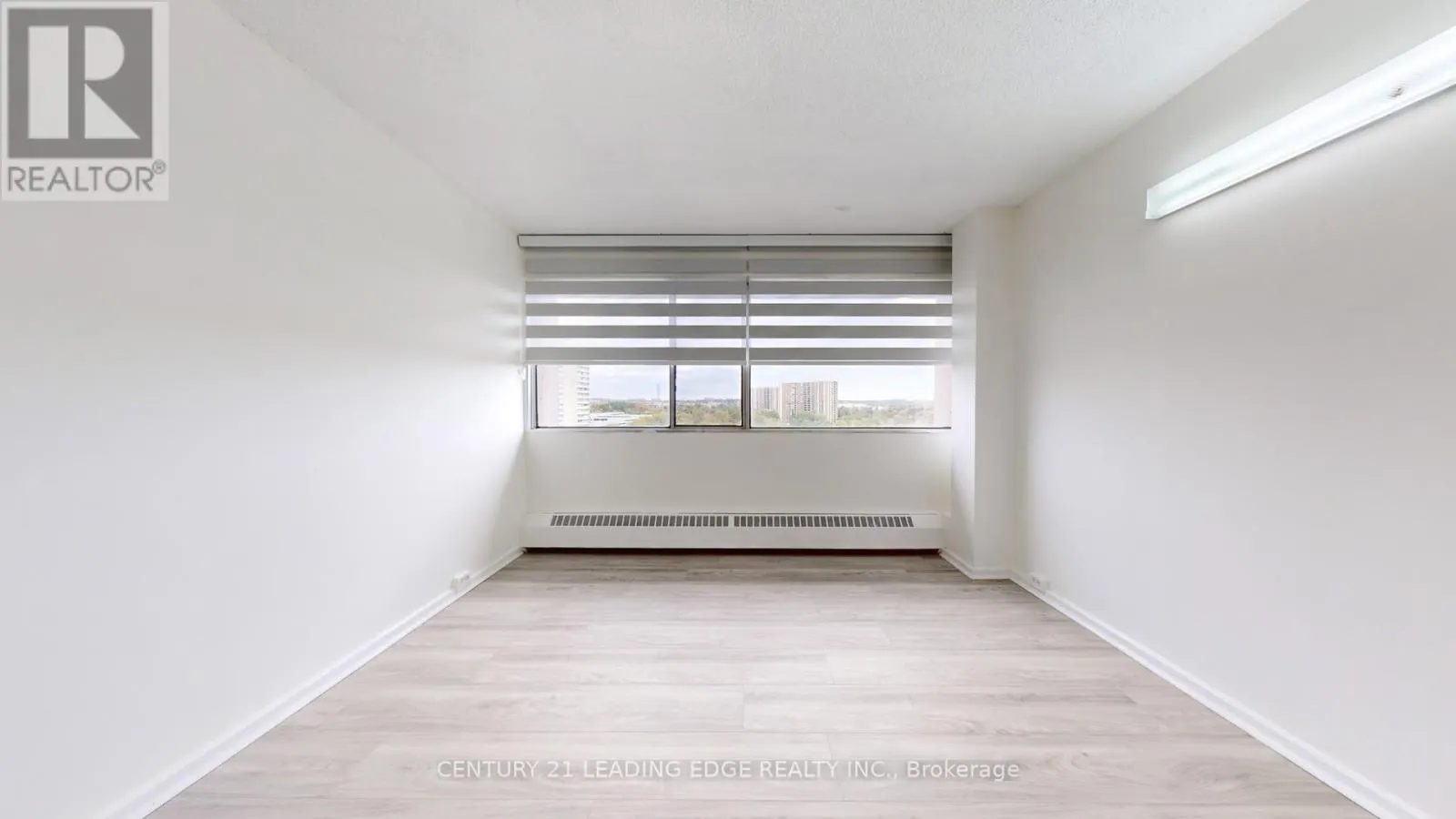 1202 - 10 SUNNY GLENWAY