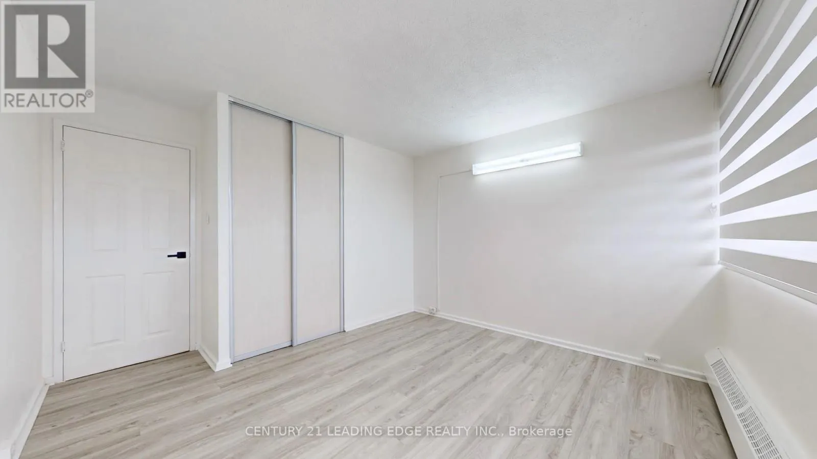 1202 - 10 SUNNY GLENWAY