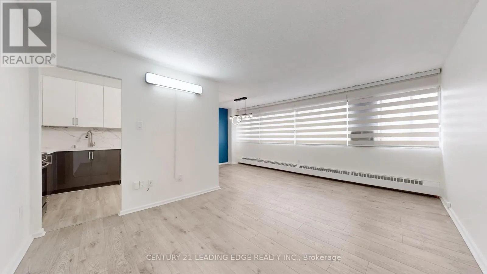 1202 - 10 SUNNY GLENWAY