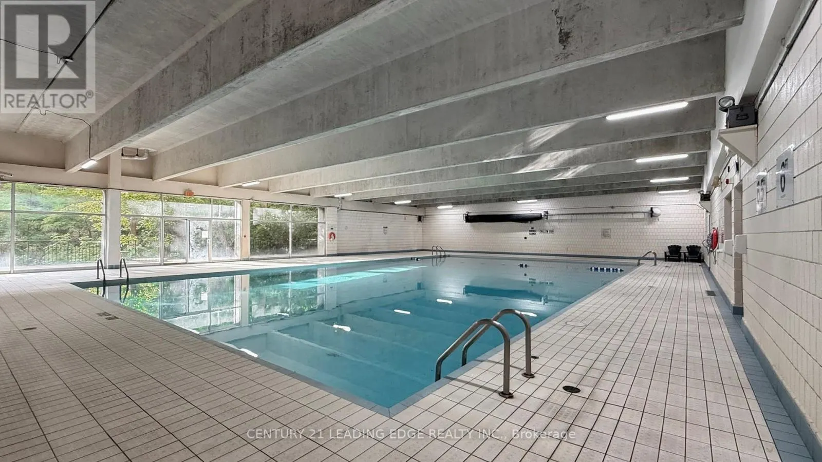 1202 - 10 SUNNY GLENWAY