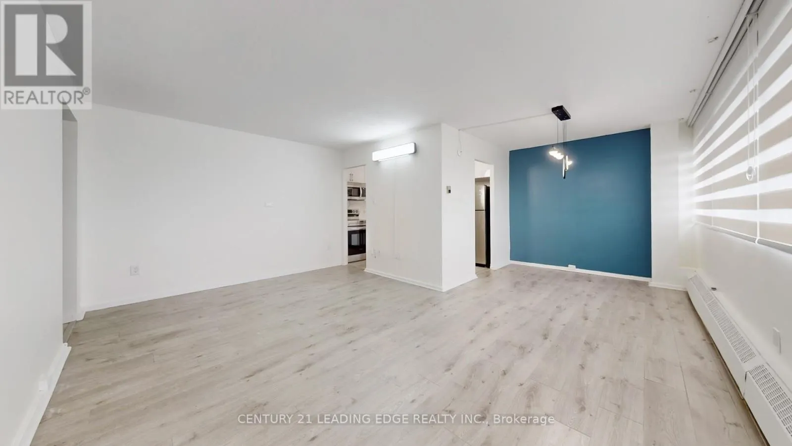 1202 - 10 SUNNY GLENWAY