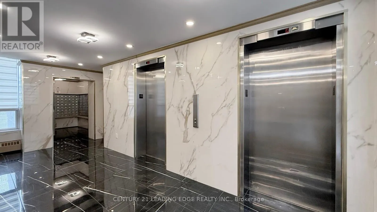 1202 - 10 SUNNY GLENWAY