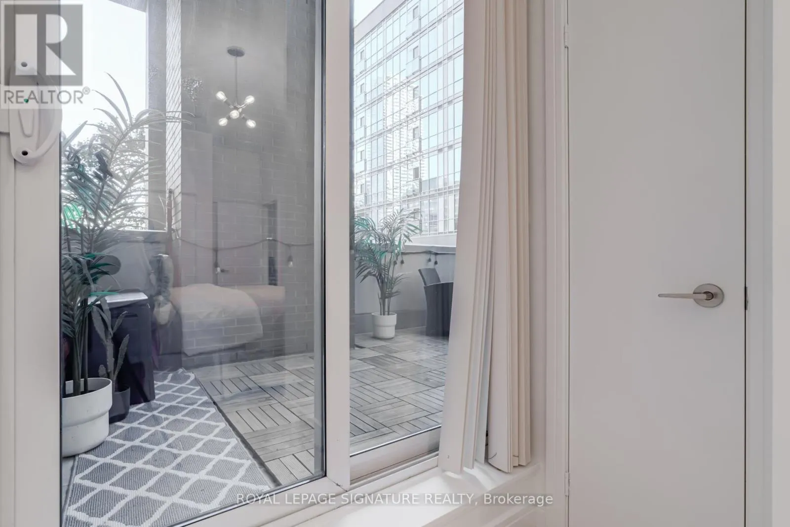 S203 - 112 GEORGE STREET