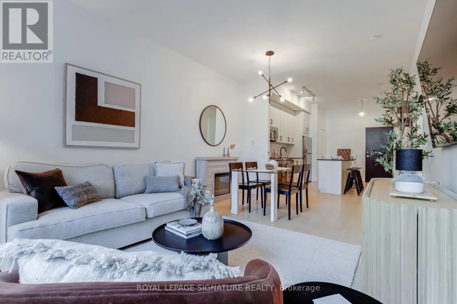 S203 - 112 GEORGE STREET