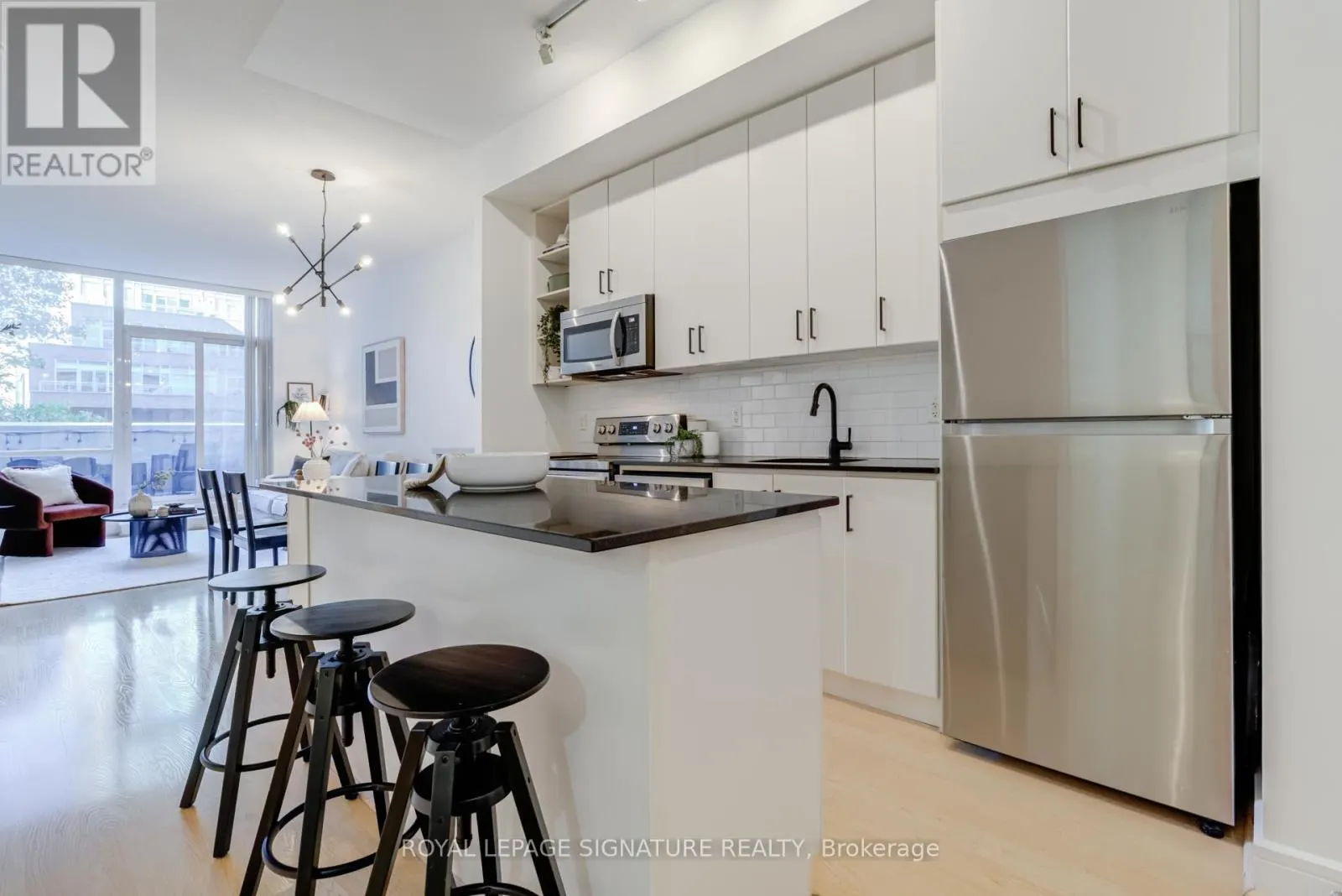 S203 - 112 GEORGE STREET