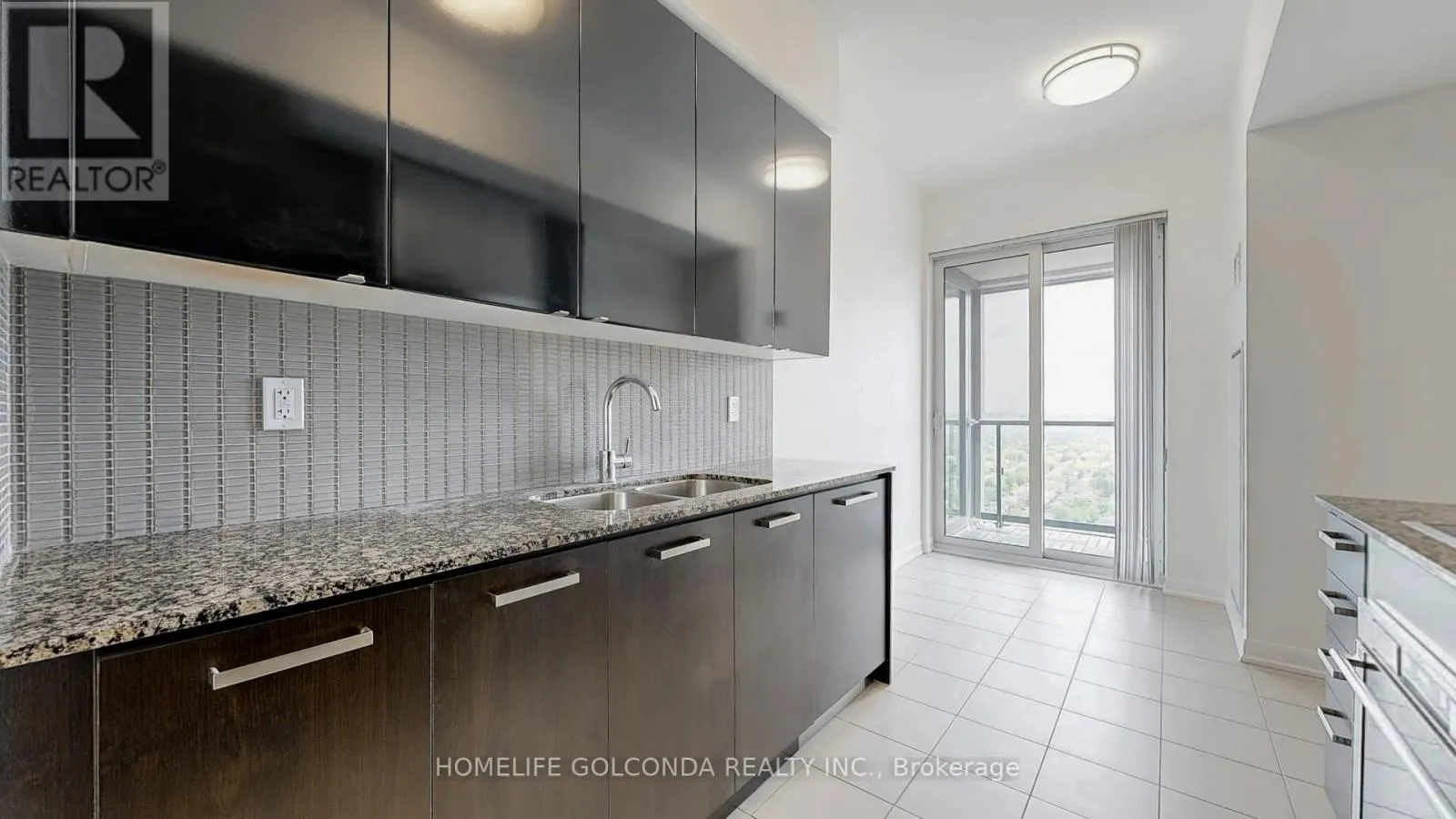 LPH107 - 5168 YONGE STREET