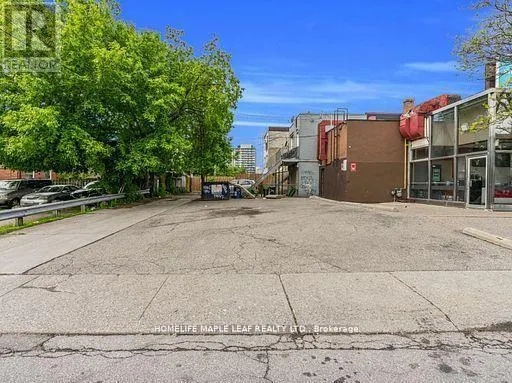 1471 EGLINTON AVENUE W