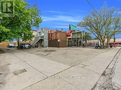 1471 EGLINTON AVENUE W