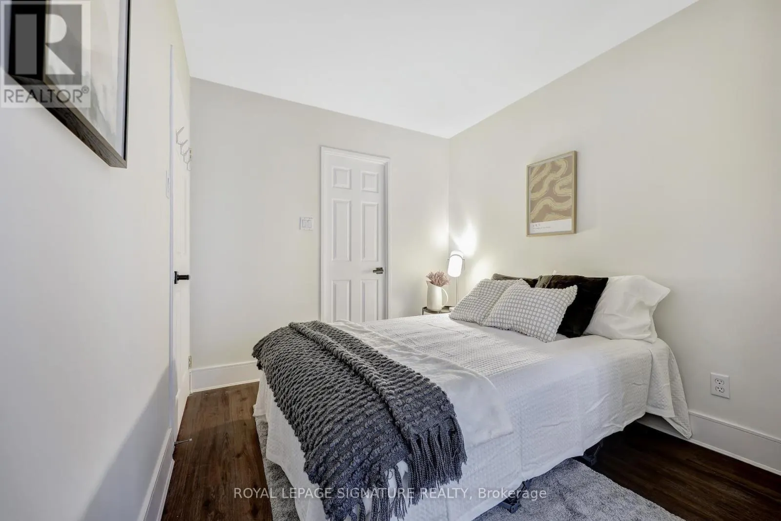 310 - 88 CHARLES STREET E