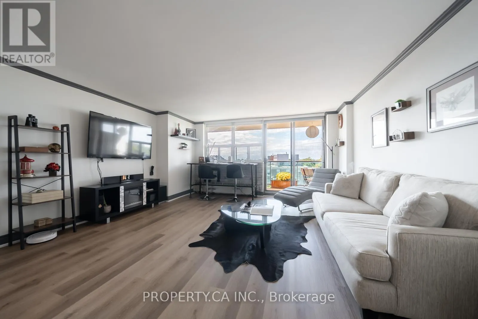806 - 5949 YONGE STREET