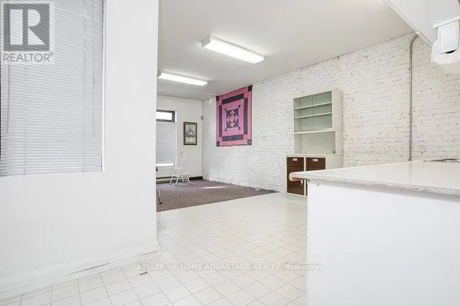 157 GERRARD STREET E