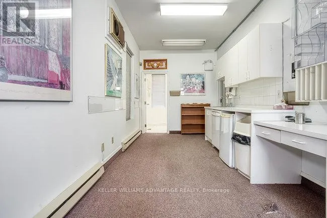 157 GERRARD STREET E