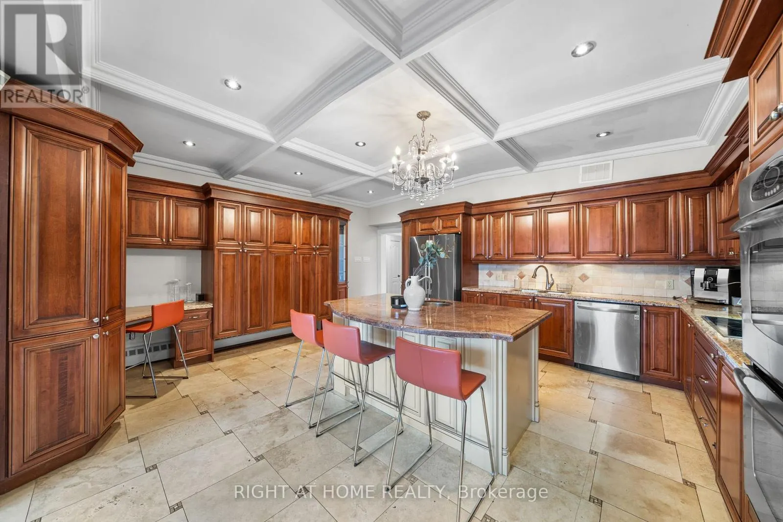 40 HEATHVIEW AVENUE