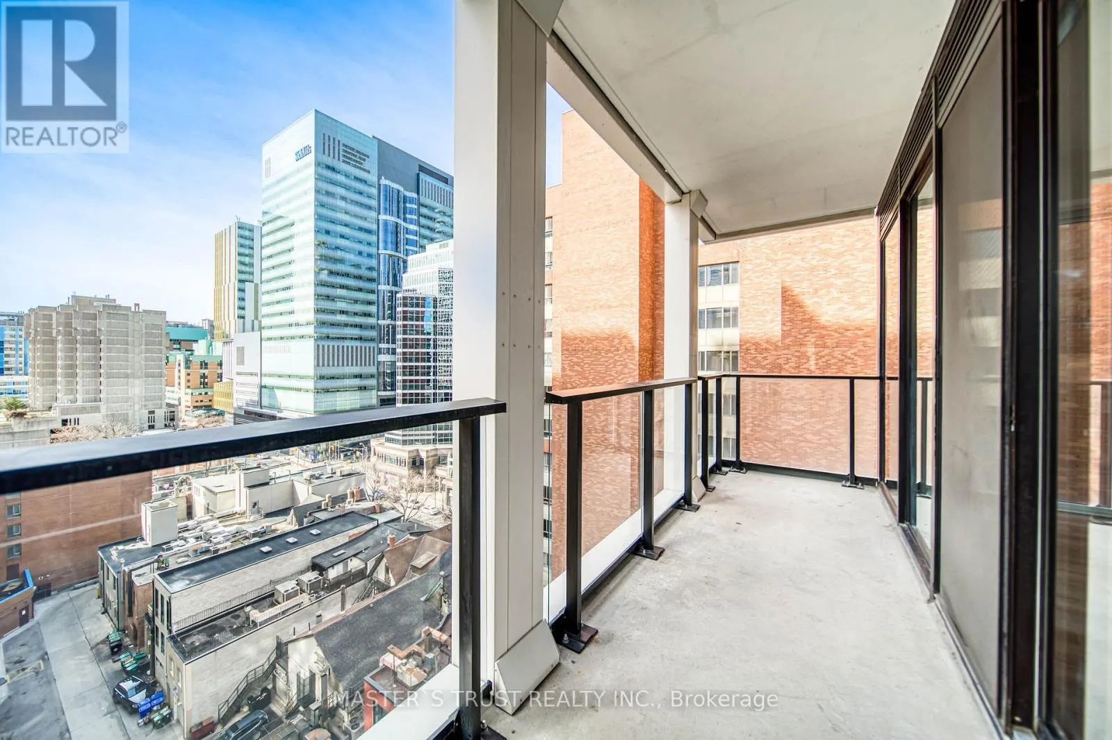 916 - 20 EDWARD STREET